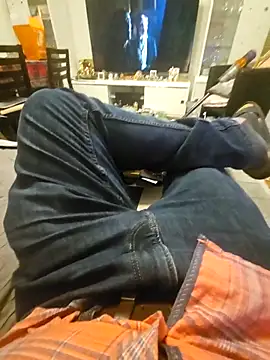 Snapshot of mia69x chatting on 11.30.25 mia69x online show from 11.30.25