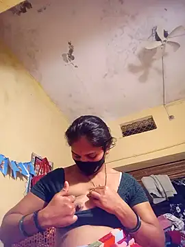 Snapshot of Hi_Radhika chatting on 01.19.25 Hi Radhika online show from 01.19.25