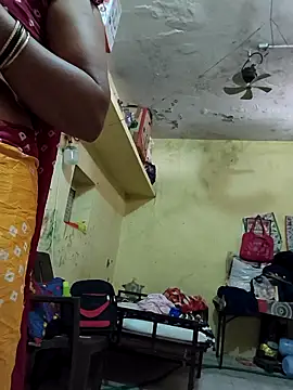 Snapshot of Hi_Radhika chatting on 02.20.25 Hi Radhika online show from 02.20.25