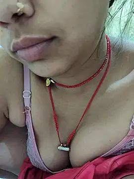 Snapshot of Hi_Radhika chatting on 02.24.25 Hi Radhika online show from 02.24.25