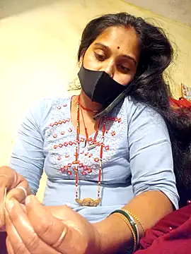 Snapshot of Hi_Radhika chatting on 02.25.25 Hi Radhika online show from 02.25.25