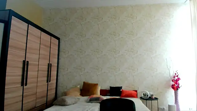 JulisSweet online show from 02.07.25