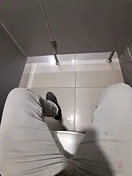 johny 69dxh online show from 12.17.24