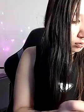 Snapshot of Japabaixinha chatting on 12.17.24 Japabaixinha online show from 12.17.24