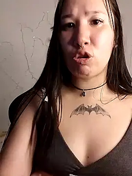 Snapshot of Japabaixinha chatting on 12.18.24 Japabaixinha online show from 12.18.24