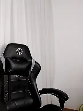 Snapshot of Japabaixinha chatting on 02.10.25 Japabaixinha online show from 02.10.25