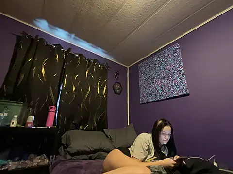 Snapshot of skinwalkingzombie chatting on 02.07.25 skinwalkingzombie online show from 02.07.25