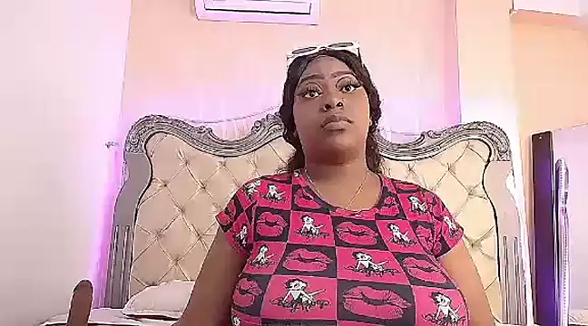 TrixieMar online show from 01.05.25