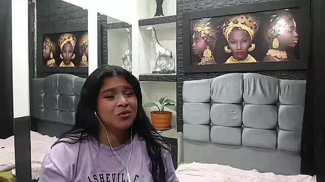 Snapshot of sia_cavad chatting on 12.21.24 sia cavad online show from 12.21.24