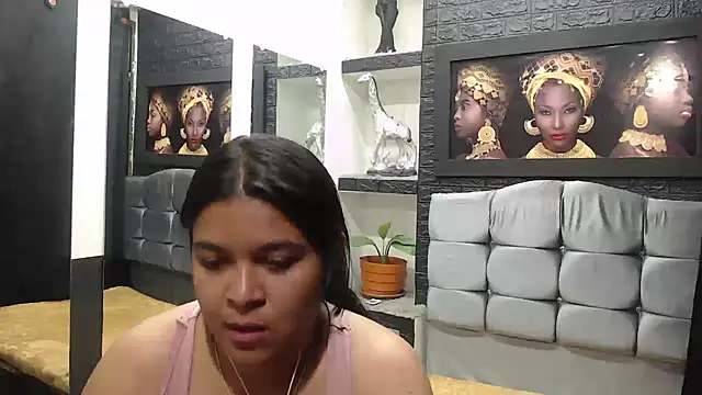 Snapshot of sia_cavad chatting on 12.27.24 sia cavad online show from 12.27.24