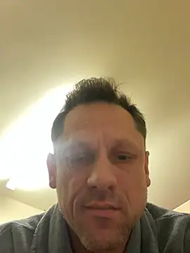 Snapshot of Yourhotboy_42 chatting on 02.05.25 Yourhotboy 42 online show from 02.05.25