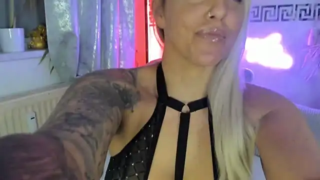 CocoSkyy online show from 11.29.25