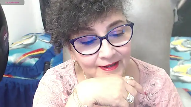 Snapshot of cataleya_mom chatting on 02.23.25 cataleya mom online show from 02.23.25