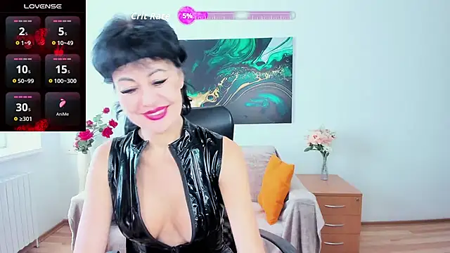 Silvia Wallec online show from 10.26.25