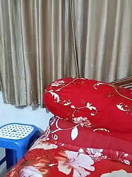 Snapshot of Priya_Boudi chatting on 12.31.24 Priya Boudi online show from 12.31.24