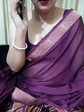 Snapshot of Priya_Boudi chatting on 01.01.25 Priya Boudi online show from 01.01.25