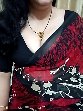 Snapshot of Priya_Boudi chatting on 01.13.25 Priya Boudi online show from 01.13.25