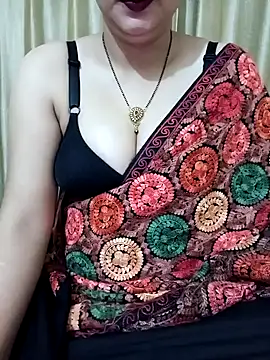 Snapshot of Priya_Boudi chatting on 01.14.25 Priya Boudi online show from 01.14.25