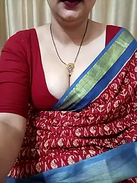 Snapshot of Priya_Boudi chatting on 01.25.25 Priya Boudi online show from 01.25.25