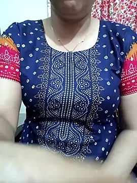 Snapshot of Priya_Boudi chatting on 10.16.25 Priya Boudi online show from 10.16.25