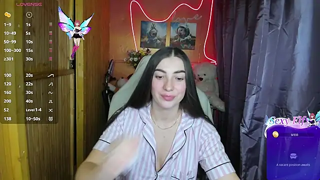 Snapshot of Fiery_Brunette_ chatting on 01.08.25 Fiery Brunette  online show from 01.08.25