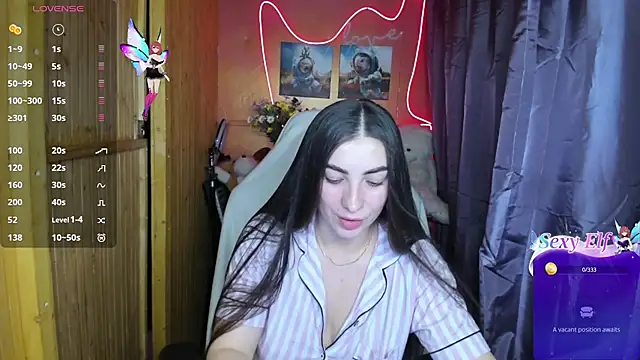 Snapshot of Fiery_Brunette_ chatting on 01.12.25 Fiery Brunette  online show from 01.12.25