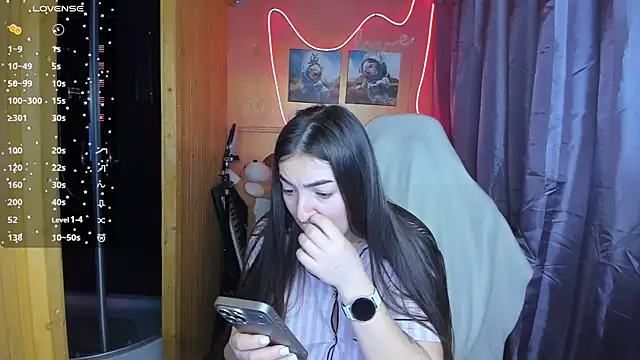 Snapshot of Fiery_Brunette_ chatting on 02.27.25 Fiery Brunette  online show from 02.27.25