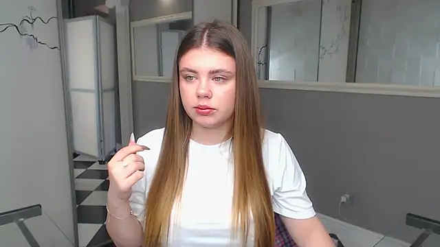 IsabellaBler online show from 03.21.25