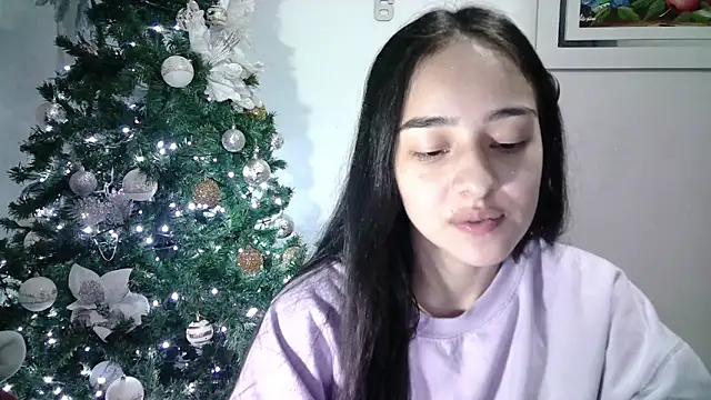 Snapshot of aineangeel chatting on 12.19.24 aineangeel online show from 12.19.24