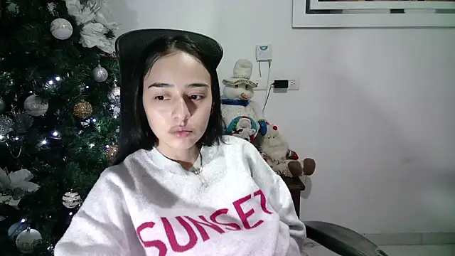 Snapshot of aineangeel chatting on 12.28.24 aineangeel online show from 12.28.24