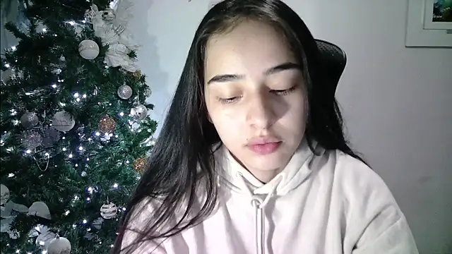 Snapshot of aineangeel chatting on 01.05.25 aineangeel online show from 01.05.25