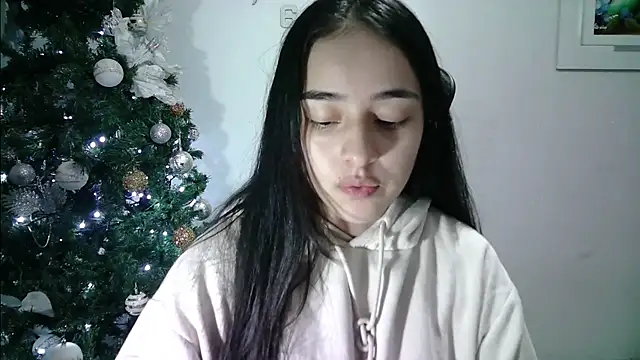 Snapshot of aineangeel chatting on 01.05.25 aineangeel online show from 01.05.25