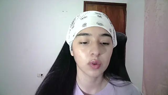 Snapshot of aineangeel chatting on 10.02.25 aineangeel online show from 10.02.25