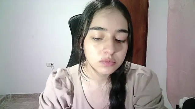 Snapshot of aineangeel chatting on 10.03.25 aineangeel online show from 10.03.25