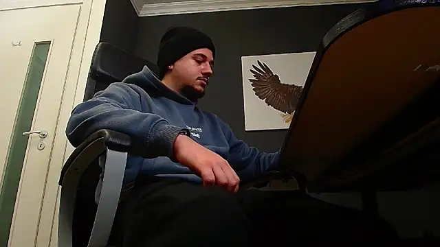 Snapshot of JoshKnights chatting on 01.19.25 JoshKnights online show from 01.19.25