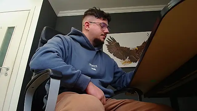 Snapshot of JoshKnights chatting on 01.25.25 JoshKnights online show from 01.25.25