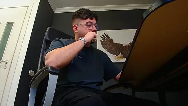 Snapshot of JoshKnights chatting on 01.28.25 JoshKnights online show from 01.28.25