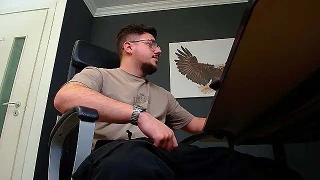 Snapshot of JoshKnights chatting on 02.05.25 JoshKnights online show from 02.05.25