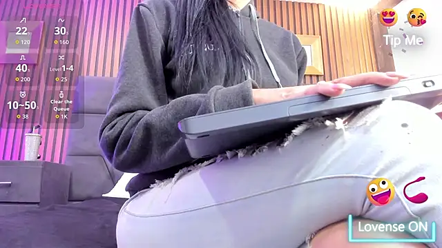 Snapshot of MeganFoxxi_ chatting on 10.14.25 MeganFoxxi online show from 10.14.25