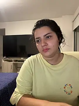 Snapshot of horny_roomiess chatting on 01.30.25 horny roomiess online show from 01.30.25