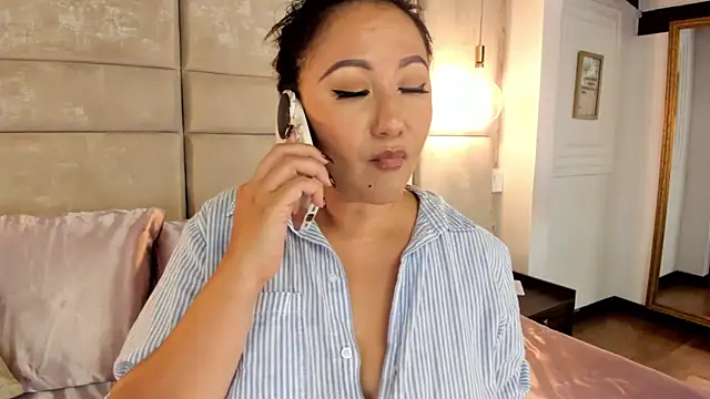 Victoria-Harper online show from 03.10.25