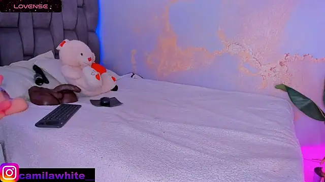 camilawhite   online show from 02.23.25