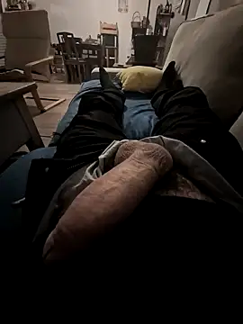 Snapshot of MarkBigDick35 chatting on 12.16.24 MarkBigDick35 online show from 12.16.24