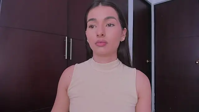 Coralinee 01 online show from 01.12.25