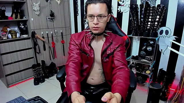 Snapshot of daven56 chatting on 12.27.24 daven56 online show from 12.27.24