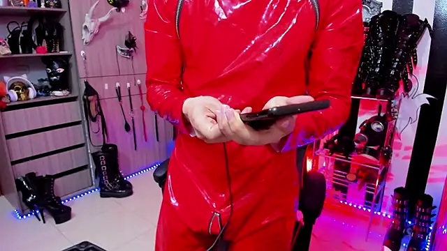 Snapshot of daven56 chatting on 02.25.25 daven56 online show from 02.25.25