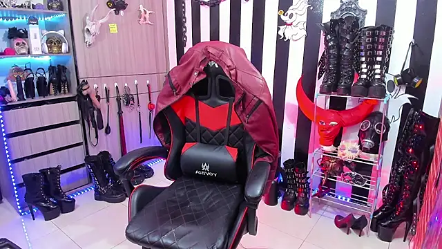 Snapshot of daven56 chatting on 09.20.25 daven56 online show from 09.20.25