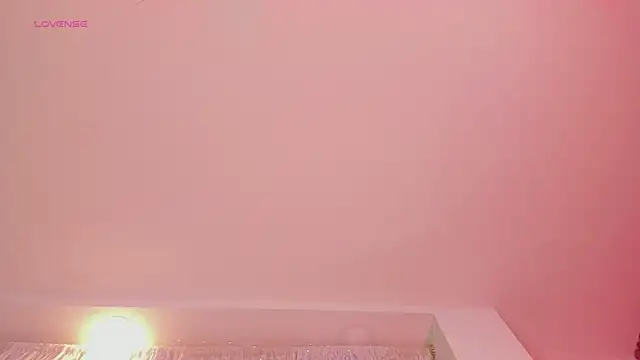 Snapshot of Karoline_Marin chatting on 12.23.24 Karoline Marin online show from 12.23.24