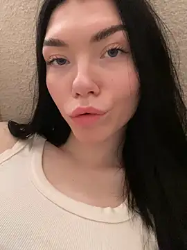 Snapshot of Lisaaa_Alisa chatting on 03.18.25 Lisaaa Alisa online show from 03.18.25