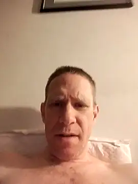 Snapshot of Blondinet92 chatting on 02.13.25 Blondinet92 online show from 02.13.25